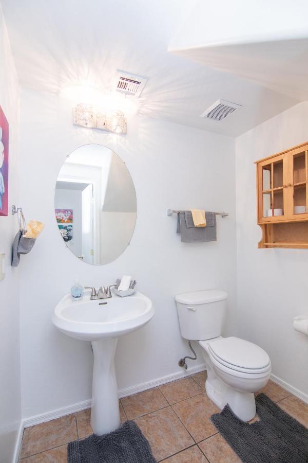 Stylish Home Phoenix - Low Rates Now! Εξωτερικό φωτογραφία