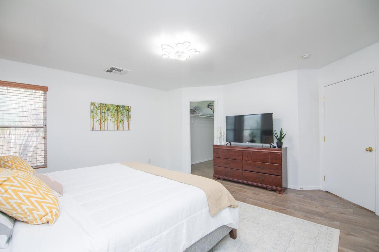 Stylish Home Phoenix - Low Rates Now! Εξωτερικό φωτογραφία